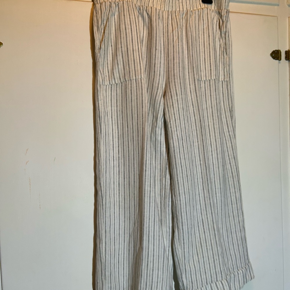 Time and Tru Gray and White Striped Wide Leg Linen Pants